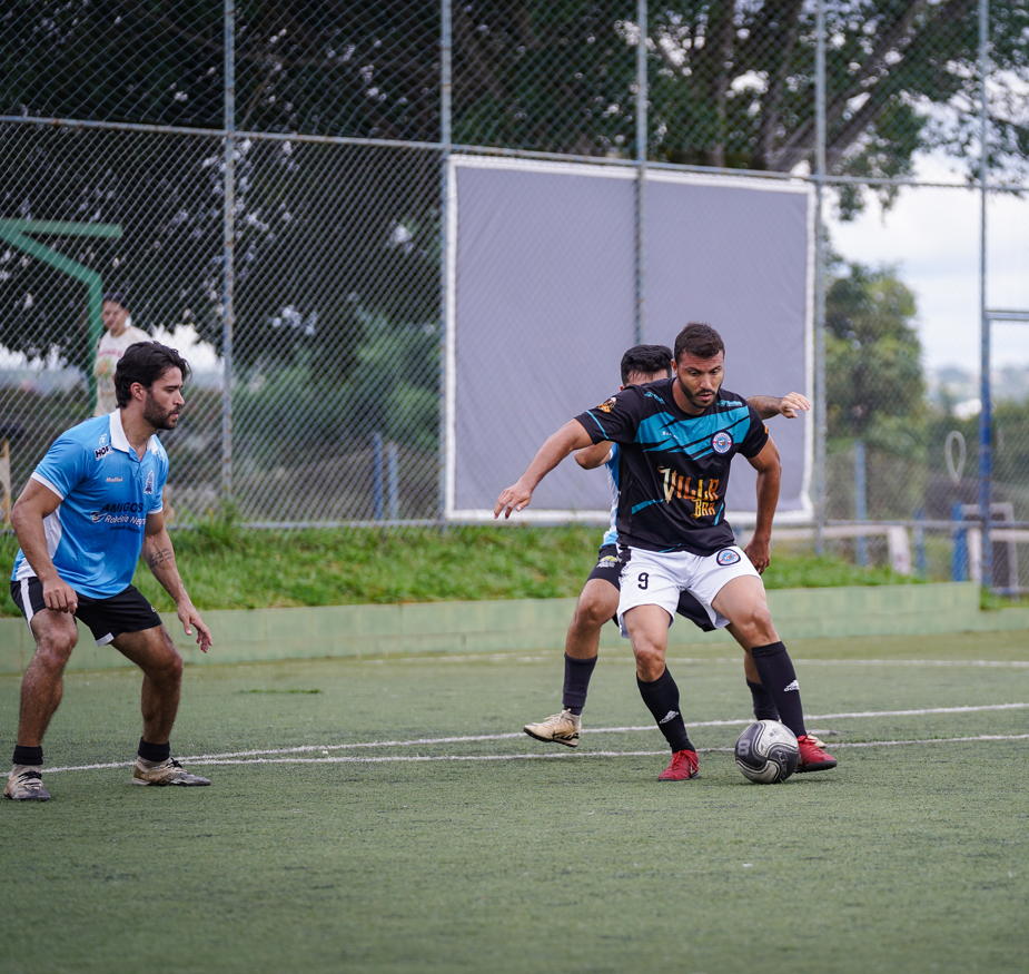 Leia mais sobre o artigo Dhalter, o Atacante Impiedoso: Futerrasco Vira Clássico Contra ASTCU com Show à Parte